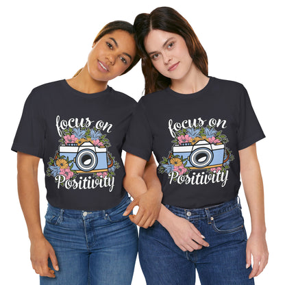 Focus on positivity - Camera  - Jersey Short Sleeve Tee | 3